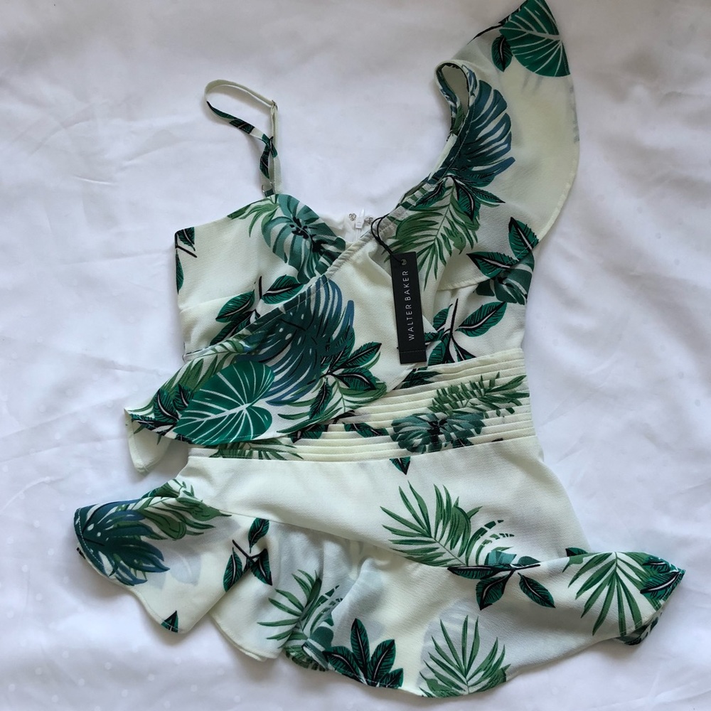 WALTER BAKER peplum asymmetrical tropical blouse